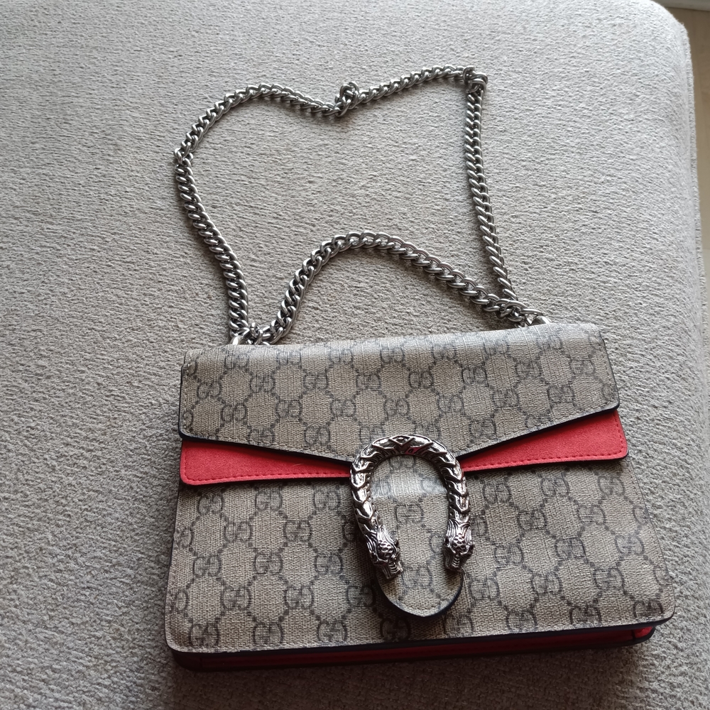 Gucci Beige GG Supreme Shoulder Bag with Red Trim and Silver Chain Code014750833